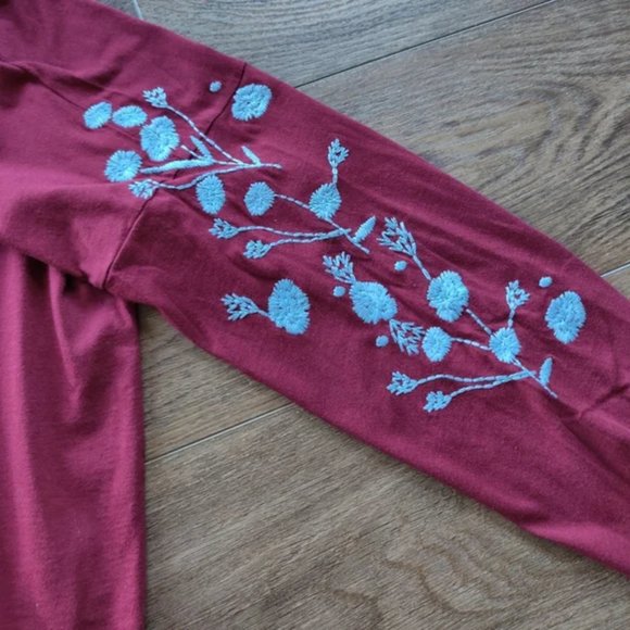 Anthropologie Dolan Fairytale Embroidered Top in Excellent Condition, Size XS - Picture 5 of 5